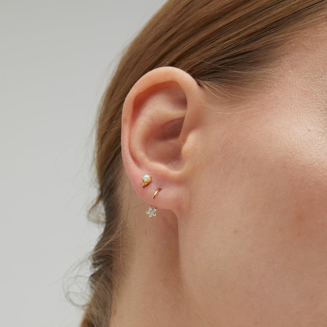 Miku Star Gold Huggie Earrings- Quill Fine Jewelry