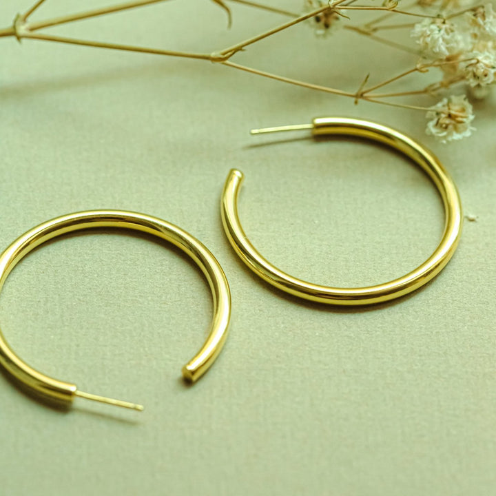 Amor Gold Hoop Post Earrings- Quill Fine Jewelry 